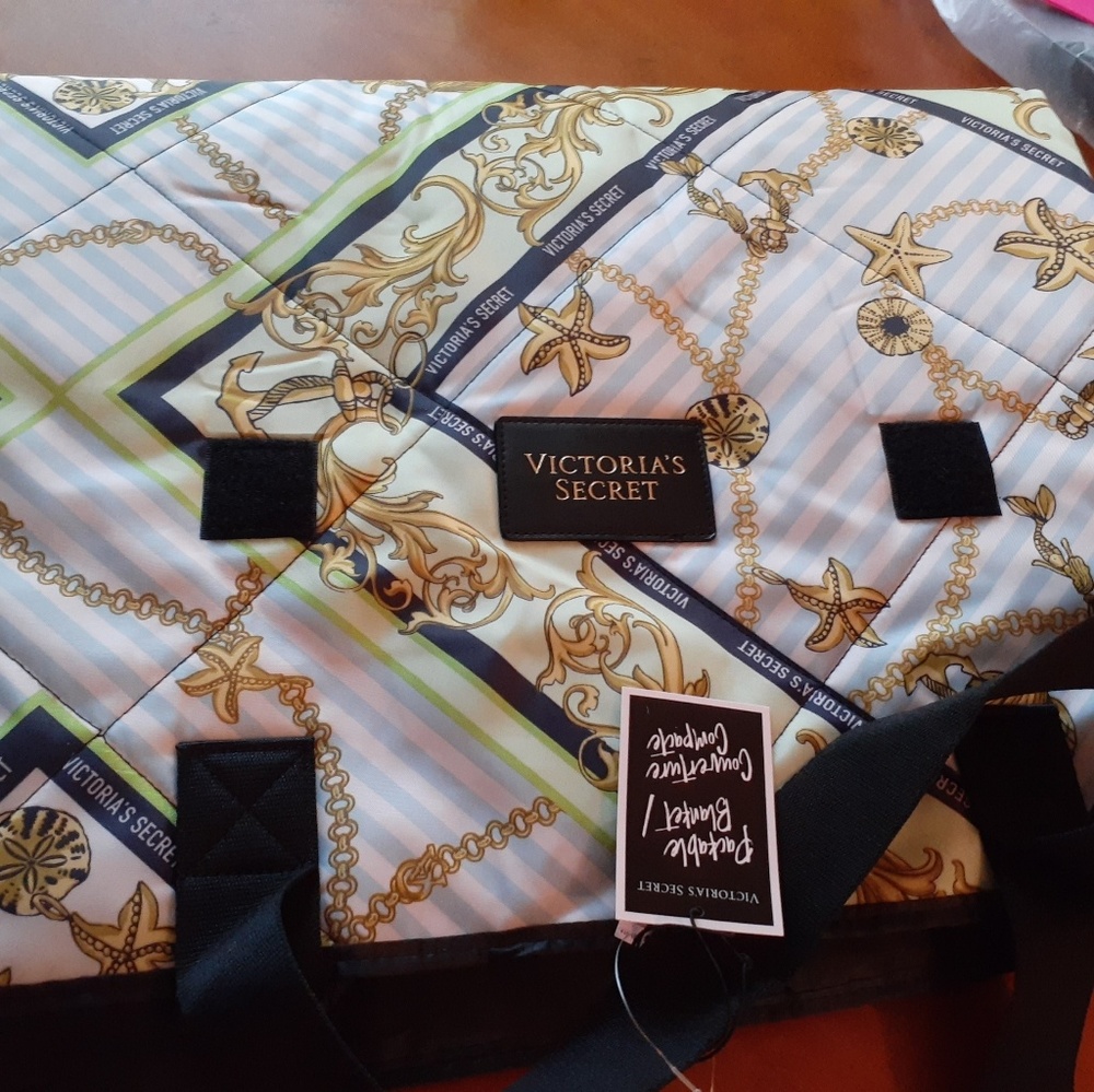 *FINAL process drop. VS foldable blanket
